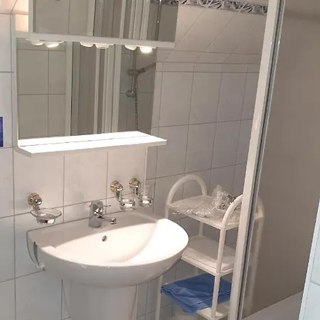 Gaestehaus Kuehberg Apartment Barenstein